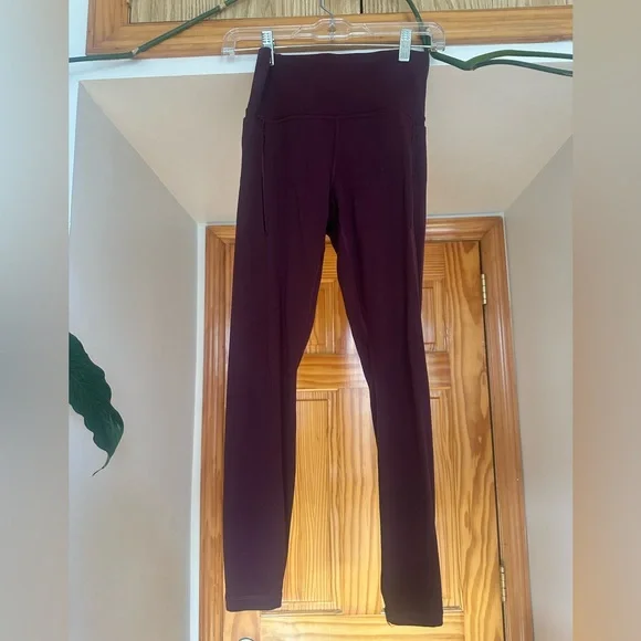 Athleta Transcend Stash High Rise Legging Small Burgundy Maroon Spiced Cabernet - Picture 3 of 9